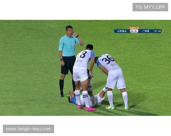 替补犯规如何判罚？解读边线外犯规规则细节