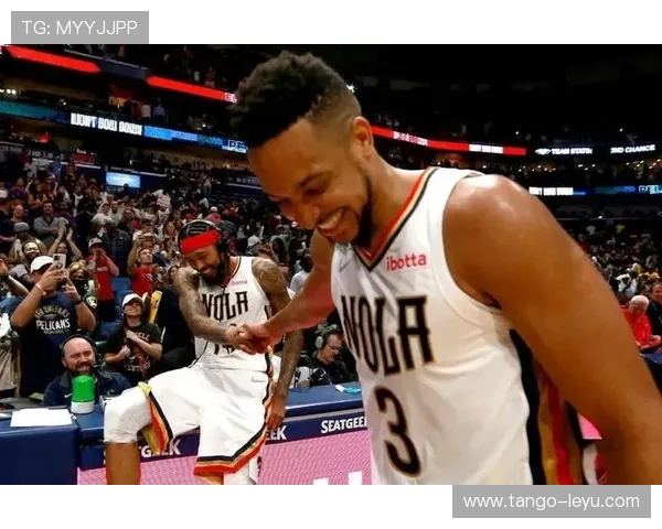 英格拉姆挡拆拉开空间提升效率，明显优于同期内线球员