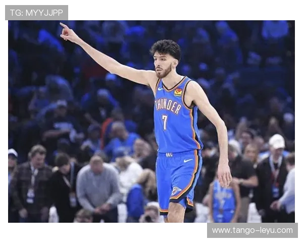 切特·霍姆格伦篮下得分效率提升明显 拉开内线对比优势